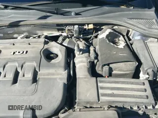 ✅ 2015 Volkswagen Passat SE • VIN: 1VWBV7A33FC072939 • Лот: 43613198. Опубликован ранее на IAAI с пробегом 136 683 миль. Бесплатный доступ к архиву аукционных продаж из США и подробный отчёт об истории автомобиля на DreamBid. Изображение 19.