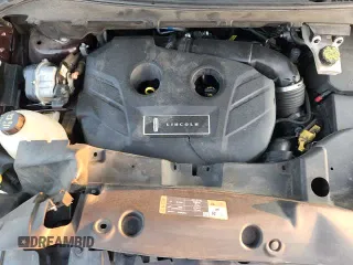 ✅ 2019 Lincoln MKC Reserve • VIN: 5LMCJ3C91KUL18610 • Lot: 71866405. Listed on Copart with 55,633 mi. Free auction sales archive from the USA and detailed vehicle history report at DreamBid. Image 14.