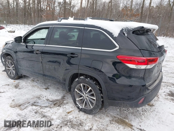 ✅ 2017 Toyota Highlander XLE • VIN: 5TDJZRFH4HS391111 • Lot: 44182709. Wystawiony na IAAI z przebiegiem 156 065 mil. Bezpłatny archiwum sprzedaży aukcyjnych z USA i szczegółowy raport historii pojazdu na DreamBid. Zdjęcie 3.