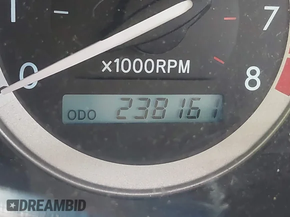 ✅ 2005 Toyota Sienna LE • VIN: 5TDZA23C55S248285 • Lot: 42932373. Wystawiony na IAAI z przebiegiem 238 161 mil. Bezpłatny archiwum sprzedaży aukcyjnych z USA i szczegółowy raport historii pojazdu na DreamBid. Zdjęcie 7.