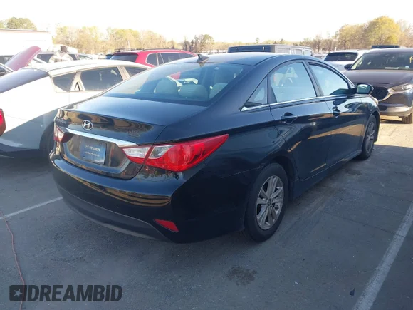 ✅ 2014 Hyundai Sonata GLS • VIN: 5NPEB4AC3EH863269 • Lot: 44646755. Wystawiony na IAAI z przebiegiem 239 187 mil. Bezpłatny archiwum sprzedaży aukcyjnych z USA i szczegółowy raport historii pojazdu na DreamBid. Zdjęcie 4.