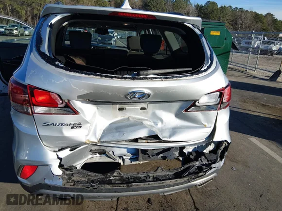 ✅ 2019 Hyundai Santa Fe SE • VIN: KM8SM4HF0KU306832 • Lot: 44184739. Wystawiony na IAAI z przebiegiem 129 724 mil. Bezpłatny archiwum sprzedaży aukcyjnych z USA i szczegółowy raport historii pojazdu na DreamBid. Zdjęcie 6.