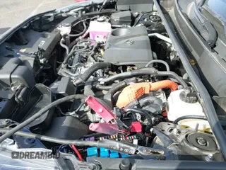 ✅ 2024 Toyota RAV4 Hybrid XLE Premium • VIN: JTMB6RFV8RD120097 • Лот: 43440982. Опубликован ранее на IAAI с пробегом 37 707 миль. Бесплатный доступ к архиву аукционных продаж из США и подробный отчёт об истории автомобиля на DreamBid. Изображение 23.