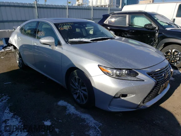 ✅ 2016 Lexus ES 300h • VIN: JTHBW1GG4G2103029 • Лот: 70760302. Опубліковано раніше на Copart з пробігом 64 869 миль. Безкоштовний доступ до архіву аукціонних продажів зі США та докладний звіт про історію автомобіля на DreamBid. Зображення 4.