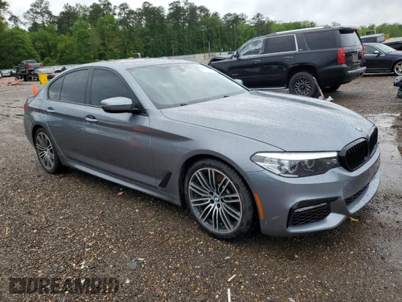 ✅ 2018 BMW 5 Series 530i • VIN: WBAJA5C54JWA39436 • Lot: 47759873. Wystawiony na Copart z przebiegiem 67 021 mil. Bezpłatny archiwum sprzedaży aukcyjnych z USA i szczegółowy raport historii pojazdu na DreamBid. Zdjęcie 4.