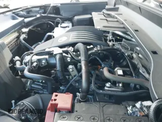 ✅ 2025 Toyota Highlander XLE • VIN: 5TDAAAA56SS030380 • Lot: 43360232. Wystawiony na IAAI z przebiegiem 4 149 mil. Bezpłatny archiwum sprzedaży aukcyjnych z USA i szczegółowy raport historii pojazdu na DreamBid. Zdjęcie 19.