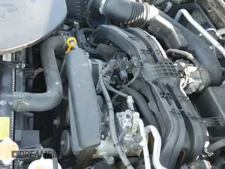 ✅ 2022 Subaru Outback Touring • VIN: 4S4BTAPC3N3215802 • Lot: 43324657. Wystawiony na IAAI z przebiegiem 68 178 mil. Bezpłatny archiwum sprzedaży aukcyjnych z USA i szczegółowy raport historii pojazdu na DreamBid. Zdjęcie 19.