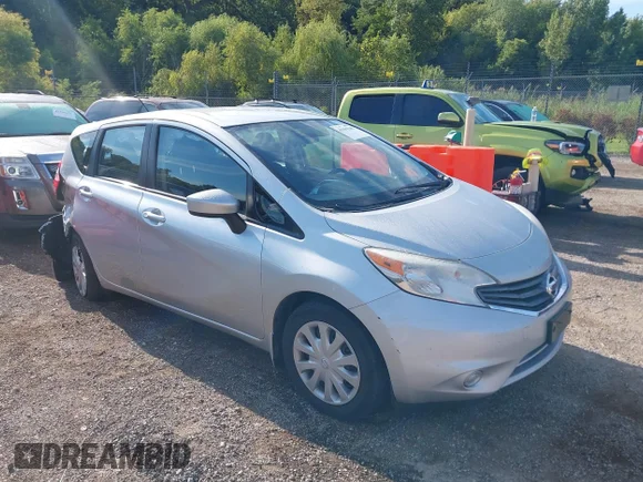 ✅ 2015 Nissan Note S Plus • VIN: 3N1CE2CP0FL358409 • Lot: 43104240. Wystawiony na IAAI z przebiegiem 185 345 mil. Bezpłatny archiwum sprzedaży aukcyjnych z USA i szczegółowy raport historii pojazdu na DreamBid. Zdjęcie 1.