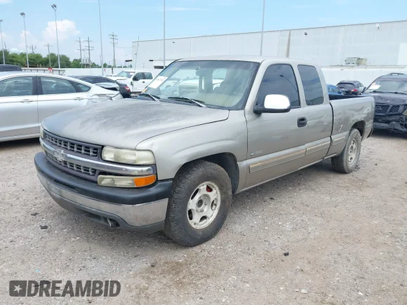 ✅ 1999 Chevrolet Silverado 1500 LS • VIN: 2GCEC19V0X1184355 • Lot: 43047399. Wystawiony na IAAI z przebiegiem 262 907 mil. Bezpłatny archiwum sprzedaży aukcyjnych z USA i szczegółowy raport historii pojazdu na DreamBid. Zdjęcie 2.