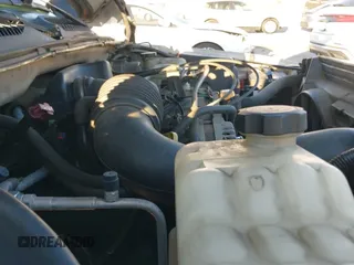 ✅ 2007 GMC Sierra 1500 Work Truck • VIN: 1GTEC19X67Z104579 • Lot: 43475783. Wystawiony na IAAI z przebiegiem 268 008 mil. Bezpłatny archiwum sprzedaży aukcyjnych z USA i szczegółowy raport historii pojazdu na DreamBid. Zdjęcie 19.