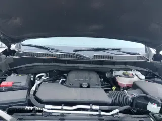 ✅ 2022 Chevrolet Silverado 1500 Custom • VIN: 1GCPDBEK9NZ611995 • Lot: 82322565. Wystawiony na Copart z przebiegiem 27 929 mil. Bezpłatny archiwum sprzedaży aukcyjnych z USA i szczegółowy raport historii pojazdu na DreamBid. Zdjęcie 14.