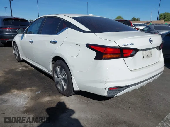 ✅ 2019 Nissan Altima S • VIN: 1N4BL4BV8KC214726 • Lot: 44628321. Listed on IAAI with 186,641 mi. Free auction sales archive from the USA and detailed vehicle history report at DreamBid. Image 3.