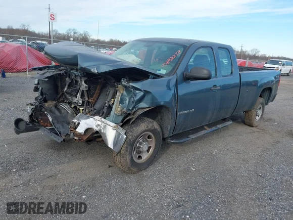 ✅ 2008 GMC Sierra 2500HD SLE1 • VIN: 1GTHK29K68E209397 • Lot: 43892273. Wystawiony na IAAI z przebiegiem 140 565 mil. Bezpłatny archiwum sprzedaży aukcyjnych z USA i szczegółowy raport historii pojazdu na DreamBid. Zdjęcie 2.