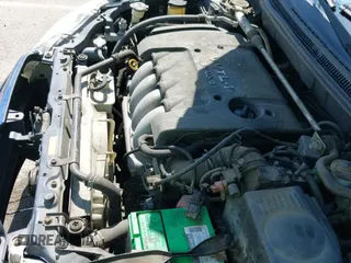 ✅ 2005 Toyota Corolla XRS • VIN: 2T1BY32E95C380710 • Лот: 43389308. Опубликован ранее на IAAI с пробегом 165 859 миль. Бесплатный доступ к архиву аукционных продаж из США и подробный отчёт об истории автомобиля на DreamBid. Изображение 19.