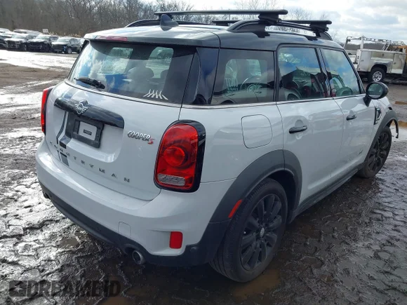 ✅ 2019 MINI Countryman Cooper S • VIN: WMZYT5C53K3E69831 • Lot: 44112418. Wystawiony na IAAI z przebiegiem 47 784 mil. Bezpłatny archiwum sprzedaży aukcyjnych z USA i szczegółowy raport historii pojazdu na DreamBid. Zdjęcie 4.