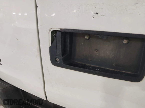 ✅ 2015 Chevrolet Express Cargo • VIN: 1GCWGFCFXF1278335 • Lot: 43751133. Wystawiony na IAAI z przebiegiem 225 809 mil. Bezpłatny archiwum sprzedaży aukcyjnych z USA i szczegółowy raport historii pojazdu na DreamBid. Zdjęcie 6.