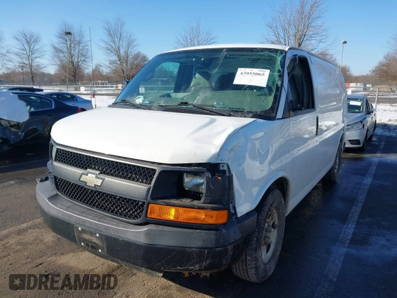 ✅ 2008 Chevrolet Express Cargo • VIN: 1GCFG15X481140737 • Lot: 43955065. Wystawiony na IAAI z przebiegiem 103 539 mil. Bezpłatny archiwum sprzedaży aukcyjnych z USA i szczegółowy raport historii pojazdu na DreamBid. Zdjęcie 2.
