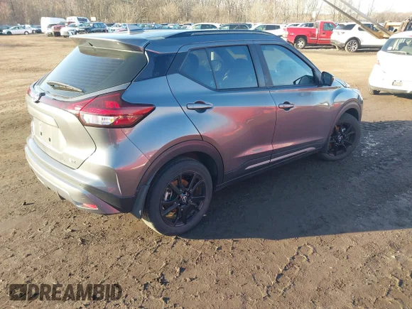 ✅ 2022 Nissan Kicks SR • VIN: 3N1CP5DV2NL530754 • Lot: 44648642. Wystawiony na IAAI z przebiegiem 35 687 mil. Bezpłatny archiwum sprzedaży aukcyjnych z USA i szczegółowy raport historii pojazdu na DreamBid. Zdjęcie 4.