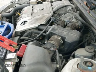 ✅ 2001 Lexus ES 300 • VIN: JT8BF28GX10328546 • Lot: 43298650. Wystawiony na IAAI z przebiegiem 169 028 mil. Bezpłatny archiwum sprzedaży aukcyjnych z USA i szczegółowy raport historii pojazdu na DreamBid. Zdjęcie 12.