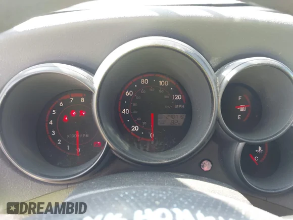✅ 2005 Pontiac Vibe • VIN: 5Y2SL63865Z449285 • Лот: 44561786. Опубліковано раніше на IAAI з пробігом 248 715 миль. Безкоштовний доступ до архіву аукціонних продажів зі США та докладний звіт про історію автомобіля на DreamBid. Зображення 7.