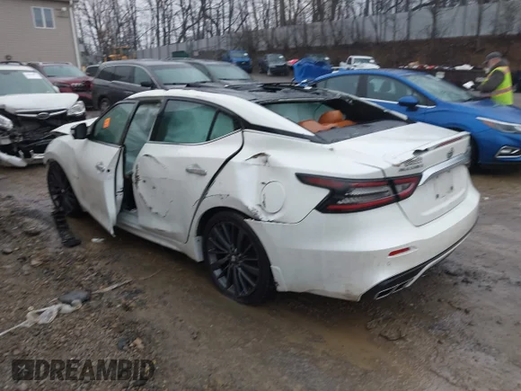 ✅ 2019 Nissan Maxima Platinum • VIN: 1N4AA6AV5KC383973 • Lot: 44506176. Wystawiony na IAAI z przebiegiem 88 882 mil. Bezpłatny archiwum sprzedaży aukcyjnych z USA i szczegółowy raport historii pojazdu na DreamBid. Zdjęcie 3.