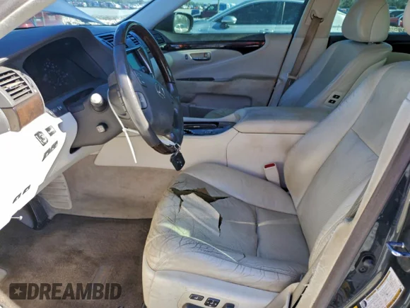 ✅ 2007 Lexus LS 460 • VIN: JTHBL46F575024969 • Lot: 98241795. Wystawiony na Copart z przebiegiem 219 384 mil. Bezpłatny archiwum sprzedaży aukcyjnych z USA i szczegółowy raport historii pojazdu na DreamBid. Zdjęcie 7.