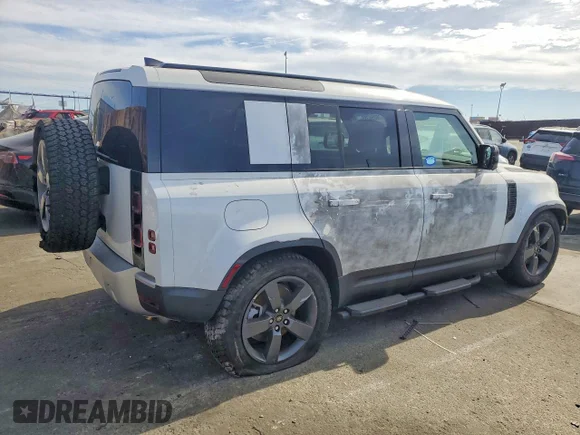 ✅ 2025 Land Rover Defender S • VIN: SALEJ7EU3S2454282 • Лот: 76256385. Опубліковано раніше на Copart з пробігом 2 599 миль. Безкоштовний доступ до архіву аукціонних продажів зі США та докладний звіт про історію автомобіля на DreamBid. Зображення 3.