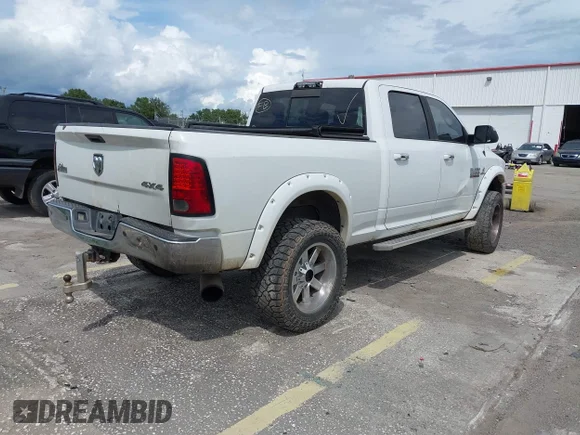 ✅ 2015 Ram 2500 SLT • VIN: 3C6UR5DL2FG615282 • Лот: 43038599. Опубликован ранее на IAAI с пробегом 330 489 миль. Бесплатный доступ к архиву аукционных продаж из США и подробный отчёт об истории автомобиля на DreamBid. Изображение 1.