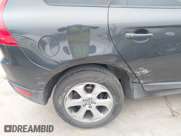✅ 2010 Volvo XC60 3.2L • VIN: YV4982DL7A2127153 • Lot: 41577722. Wystawiony na IAAI z przebiegiem 311 368 mil. Bezpłatny archiwum sprzedaży aukcyjnych z USA i szczegółowy raport historii pojazdu na DreamBid. Zdjęcie 6.