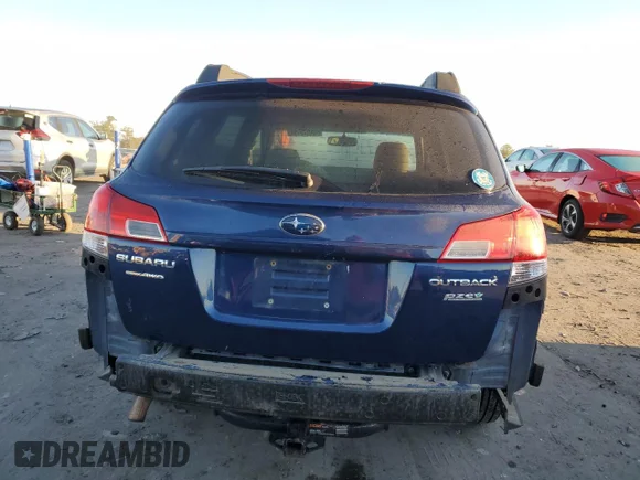 ✅ 2011 Subaru Outback Premium • VIN: 4S4BRBGC0B3337730 • Лот: 76058644. Опубліковано раніше на Copart з пробігом 154 422 миль. Безкоштовний доступ до архіву аукціонних продажів зі США та докладний звіт про історію автомобіля на DreamBid. Зображення 6.