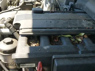 ✅ 2004 BMW 5 Series 525i • VIN: WBANA53534B173333 • Lot: 43056804. Wystawiony na IAAI z przebiegiem 162 010 mil. Bezpłatny archiwum sprzedaży aukcyjnych z USA i szczegółowy raport historii pojazdu na DreamBid. Zdjęcie 12.