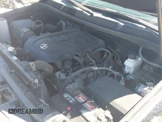 ✅ 2020 Toyota Tundra SR5 • VIN: 5TFDY5F15LX908821 • Lot: 41851082. Wystawiony na IAAI z przebiegiem 83 954 mil. Bezpłatny archiwum sprzedaży aukcyjnych z USA i szczegółowy raport historii pojazdu na DreamBid. Zdjęcie 19.