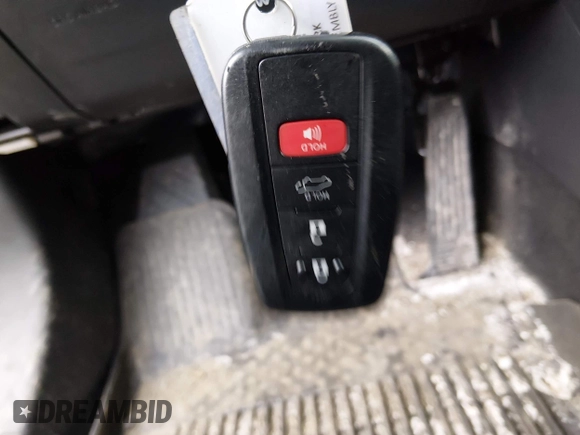 ✅ 2025 Toyota RAV4 Hybrid XLE • VIN: JTMRWRFV9SD332060 • Lot: 44704636. Wystawiony na IAAI z przebiegiem 24 014 mil. Bezpłatny archiwum sprzedaży aukcyjnych z USA i szczegółowy raport historii pojazdu na DreamBid. Zdjęcie 11.