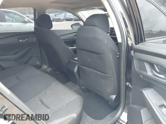✅ 2024 Honda Accord EX • VIN: 1HGCY1F3XRA031925 • Lot: 44995661. Listed on IAAI with 29,726 mi. Free auction sales archive from the USA and detailed vehicle history report at DreamBid. Image 8.