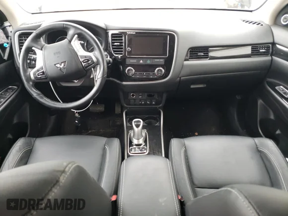 ✅ 2018 Mitsubishi Outlander SEL • VIN: JA4J24A59JZ031304 • Lot: 46808173. Wystawiony na Copart z przebiegiem 24 739 mil. Bezpłatny archiwum sprzedaży aukcyjnych z USA i szczegółowy raport historii pojazdu na DreamBid. Zdjęcie 8.
