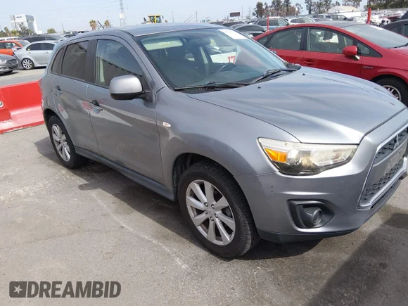✅ 2014 Mitsubishi Outlander ES • VIN: 4A4AP3AU4EE013663 • Лот: 45287537. Опубликован ранее на IAAI с пробегом 95 833 миль. Бесплатный доступ к архиву аукционных продаж из США и подробный отчёт об истории автомобиля на DreamBid. Изображение 1.
