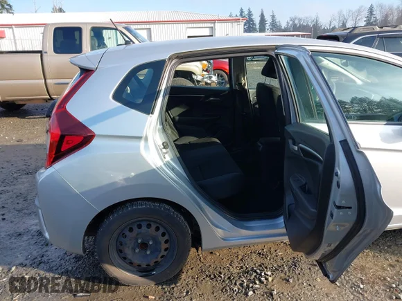 ✅ 2015 Honda Fit LX • VIN: 3HGGK5H56FM717323 • Lot: 44215165. Listed on IAAI with 96,264 mi. Free auction sales archive from the USA and detailed vehicle history report at DreamBid. Image 8.