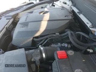 ✅ 2019 Volvo XC60 Momentum • VIN: LYV102RK3KB184053 • Lot: 43184382. Listed on IAAI with 135,649 mi. Free auction sales archive from the USA and detailed vehicle history report at DreamBid. Image 19.