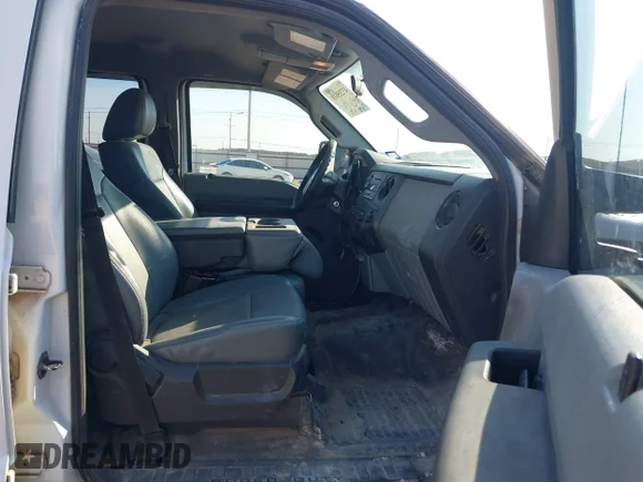 ✅ 2014 Ford F-250 XL • VIN: 1FT7W2BT7EEA64580 • Лот: 43235610. Опубліковано раніше на IAAI з пробігом 240 085 миль. Безкоштовний доступ до архіву аукціонних продажів зі США та докладний звіт про історію автомобіля на DreamBid. Зображення 5.