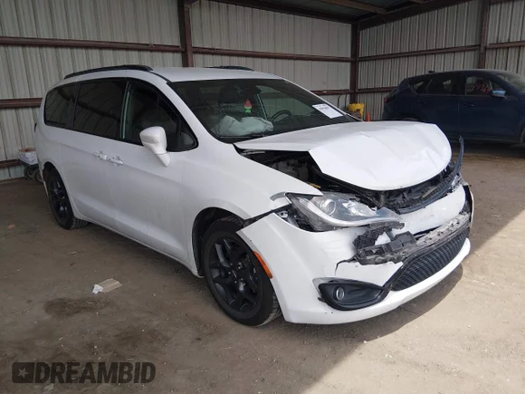 ✅ 2019 Chrysler Pacifica Touring L • VIN: 2C4RC1BG6KR522767 • Лот: 45078877. Опубликован ранее на IAAI с пробегом 105 457 миль. Бесплатный доступ к архиву аукционных продаж из США и подробный отчёт об истории автомобиля на DreamBid. Изображение 1.