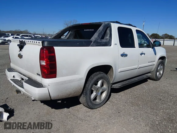 ✅ 2008 Chevrolet Avalanche LS • VIN: 3GNEC12068G225649 • Lot: 44325249. Wystawiony na IAAI z przebiegiem 363 889 mil. Bezpłatny archiwum sprzedaży aukcyjnych z USA i szczegółowy raport historii pojazdu na DreamBid. Zdjęcie 4.