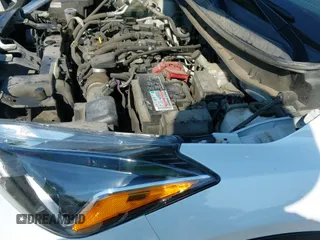 ✅ 2019 Nissan Kicks SV • VIN: 3N1CP5CU8KL543397 • Lot: 43124186. Listed on IAAI with 98,395 mi. Free auction sales archive from the USA and detailed vehicle history report at DreamBid. Image 20.