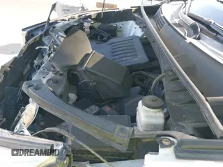 ✅ 2015 Toyota Highlander LE Plus • VIN: 5TDZKRFH2FS094231 • Lot: 43176761. Listed on IAAI with 71,784 mi. Free auction sales archive from the USA and detailed vehicle history report at DreamBid. Image 19.