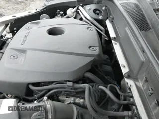 ✅ 2019 Volvo XC60 Momentum • VIN: LYV102RK9KB297120 • Lot: 41957299. Listed on IAAI with 71,402 mi. Free auction sales archive from the USA and detailed vehicle history report at DreamBid. Image 22.