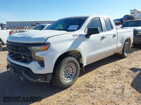 ✅ 2022 Chevrolet Silverado 1500 Work Truck • VIN: 1GCRDAEDXNZ528838 • Lot: 43724859. Wystawiony na IAAI z przebiegiem 82 012 mil. Bezpłatny archiwum sprzedaży aukcyjnych z USA i szczegółowy raport historii pojazdu na DreamBid. Zdjęcie 2.