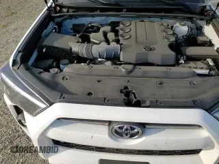 ✅ 2024 Toyota 4Runner SR5 • VIN: JTEMU5JR5R6292041 • Lot: 59817895. Listed on Copart with 9,451 mi. Free auction sales archive from the USA and detailed vehicle history report at DreamBid. Image 15.