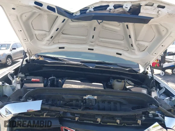 ✅ 2020 GMC Sierra 1500 • VIN: 1GTR8AEHXLZ364124 • Lot: 42259098. Wystawiony na IAAI z przebiegiem 132 243 mil. Bezpłatny archiwum sprzedaży aukcyjnych z USA i szczegółowy raport historii pojazdu na DreamBid. Zdjęcie 10.