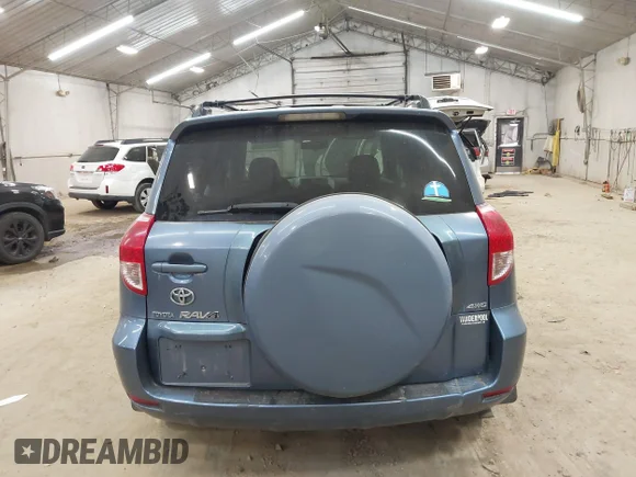 ✅ 2006 Toyota RAV4 • VIN: JTMBD33V766008754 • Lot: 45542897. Wystawiony na IAAI z przebiegiem 313 246 mil. Bezpłatny archiwum sprzedaży aukcyjnych z USA i szczegółowy raport historii pojazdu na DreamBid. Zdjęcie 17.