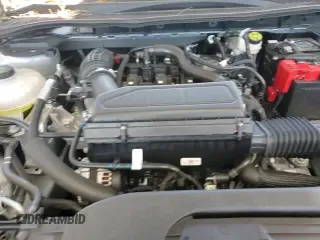 ✅ 2025 Ford Escape ST-Line • VIN: 1FMCU0MN2SUA92677 • Lot: 70495785. Wystawiony na Copart z przebiegiem 863 mil. Bezpłatny archiwum sprzedaży aukcyjnych z USA i szczegółowy raport historii pojazdu na DreamBid. Zdjęcie 14.