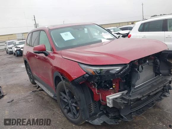 ✅ 2025 Toyota Highlander XLE • VIN: 5TDAAAA50SS024302 • Lot: 43915498. Listed on IAAI with 10,071 mi. Free auction sales archive from the USA and detailed vehicle history report at DreamBid. Image 1.